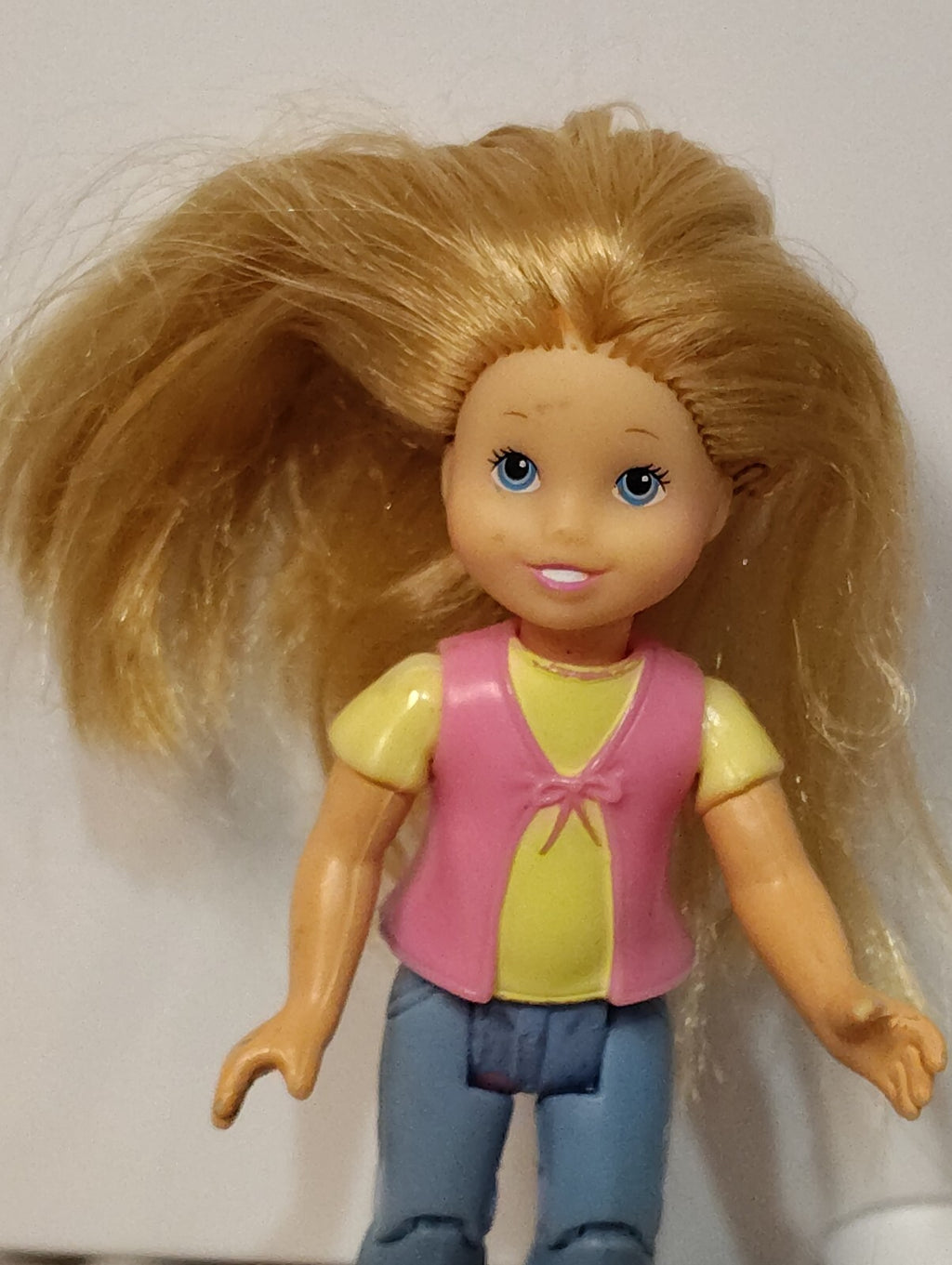 Vintage 2002 Fisher-Price Loving Family Girl Sister Doll Figure w/ Blonde Hair