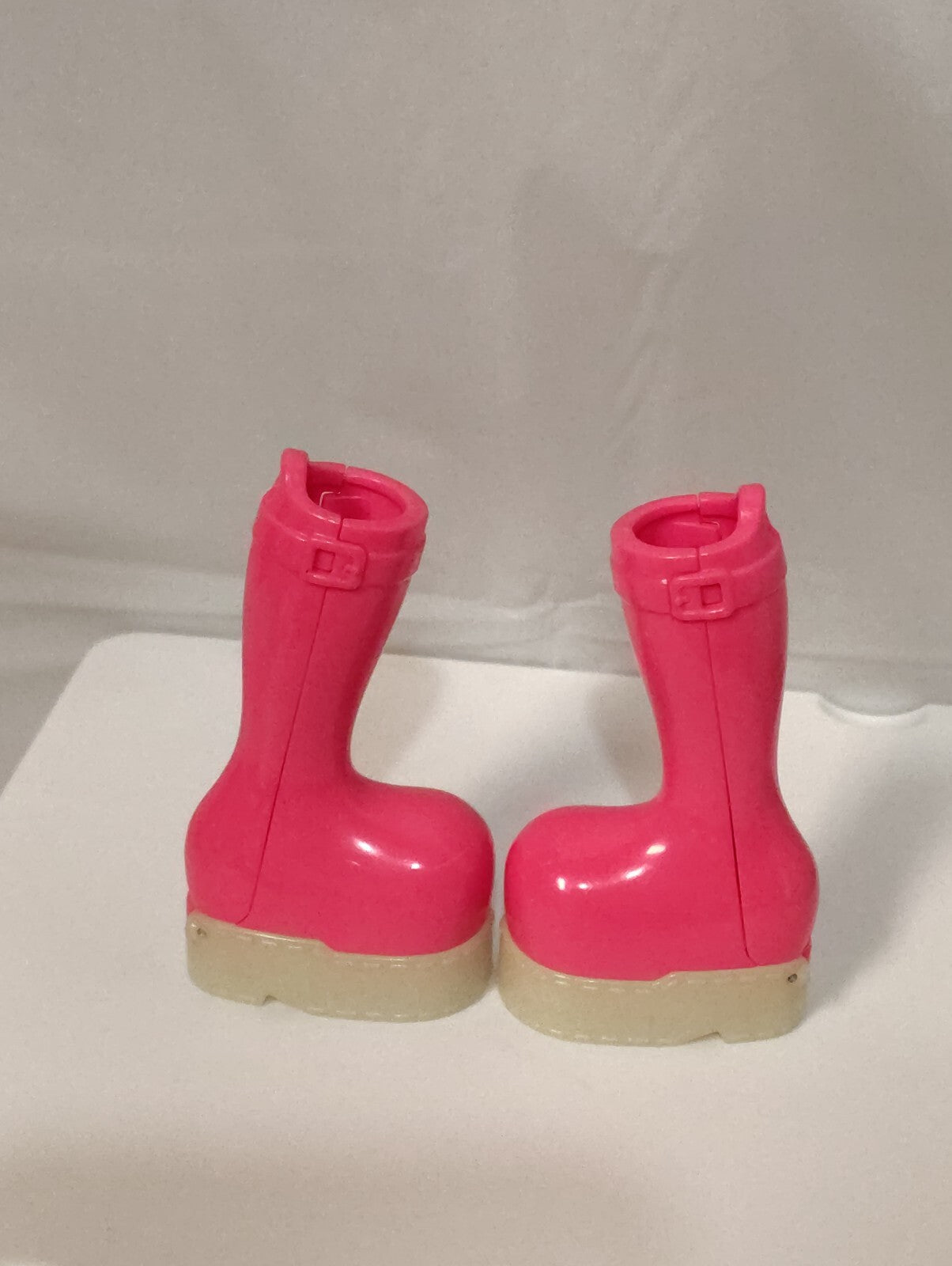 Vintage Mattel Diva Stars Doll Replacement Pink platform boots